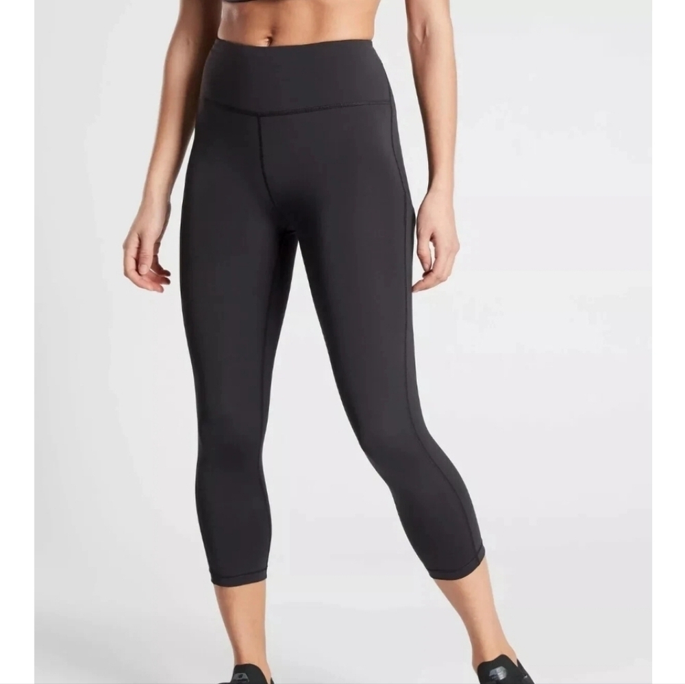 Athleta Ultimate Stash Pocket Capri